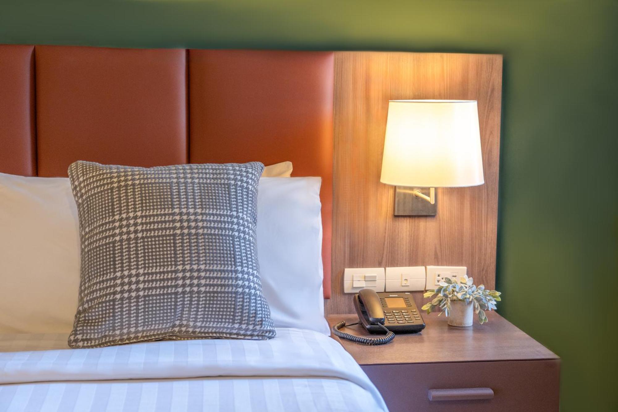 Legacy Hotel Bangkok Sukhumvit Экстерьер фото