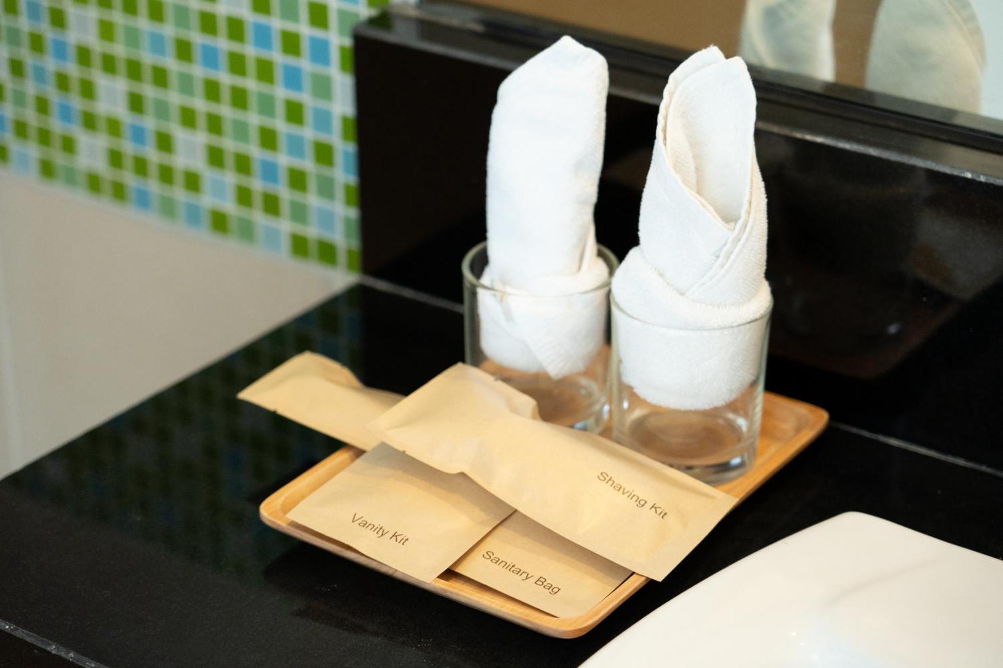 Legacy Hotel Bangkok Sukhumvit Экстерьер фото