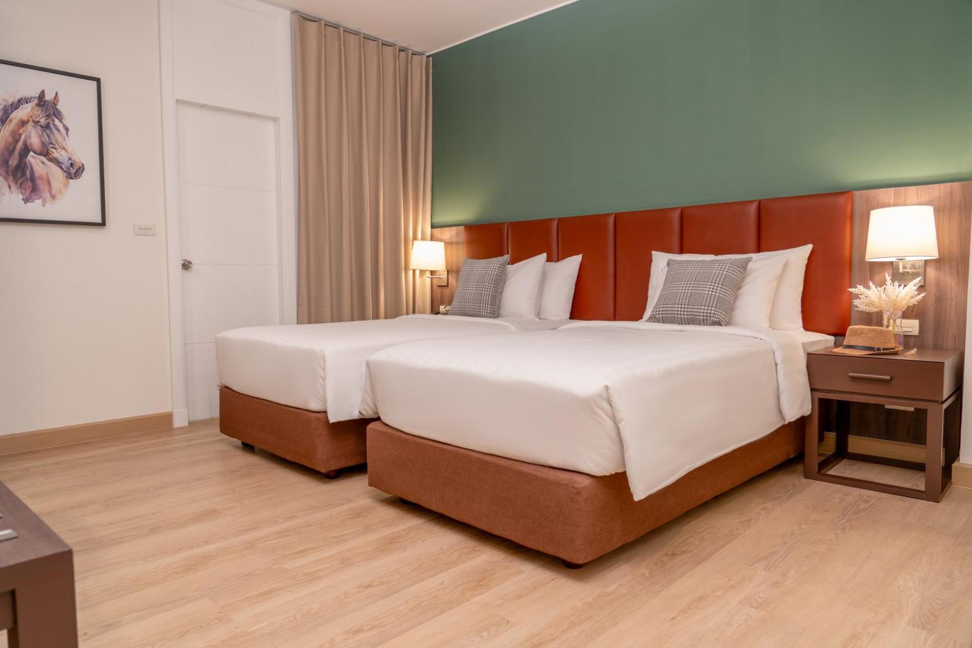 Legacy Hotel Bangkok Sukhumvit Экстерьер фото