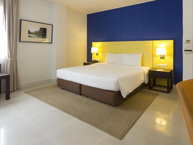 Legacy Hotel Bangkok Sukhumvit Экстерьер фото